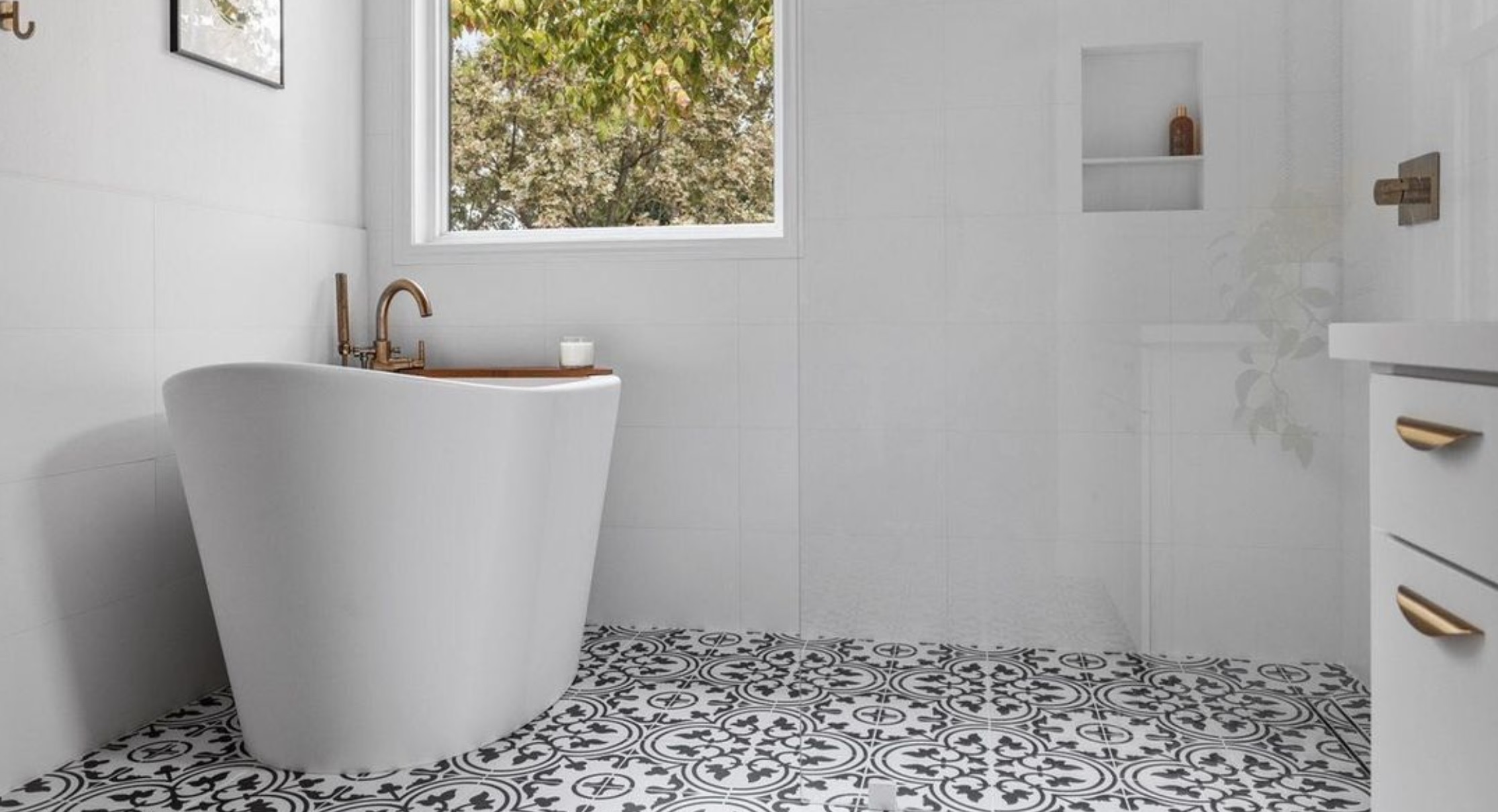 True Ofuro White Bathtub01